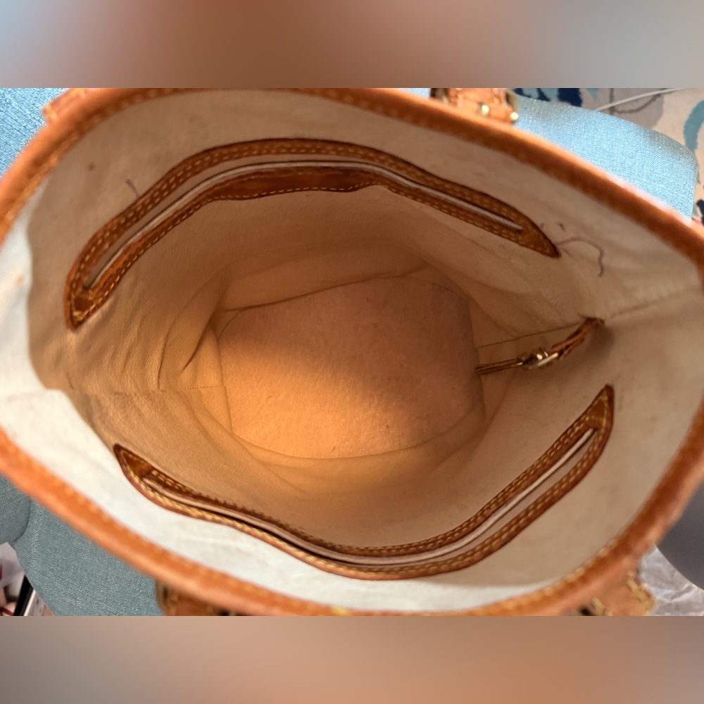 Louis Vuitton Monogram Petit Bucket 23 - Bucket PM - Picture 9 of 15